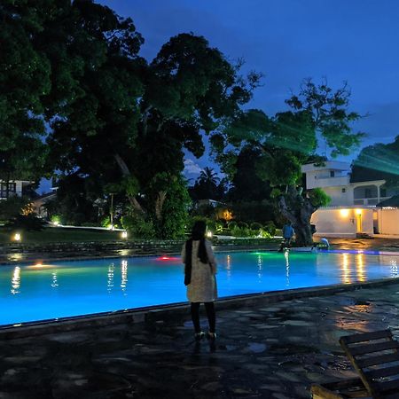 Amaan Ocean Hotel Kihinani Bububu Extérieur photo