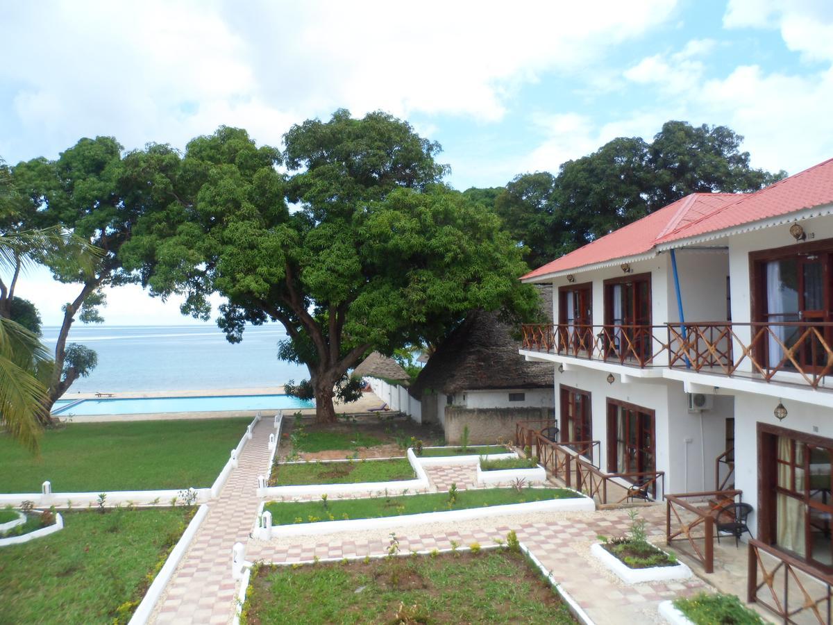 Amaan Ocean Hotel Kihinani Bububu Extérieur photo