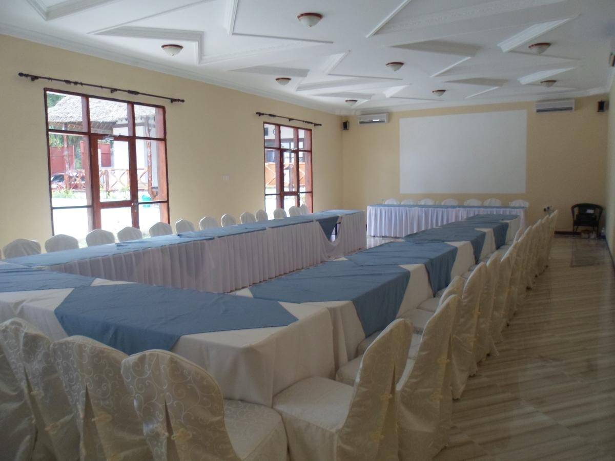 Amaan Ocean Hotel Kihinani Bububu Extérieur photo