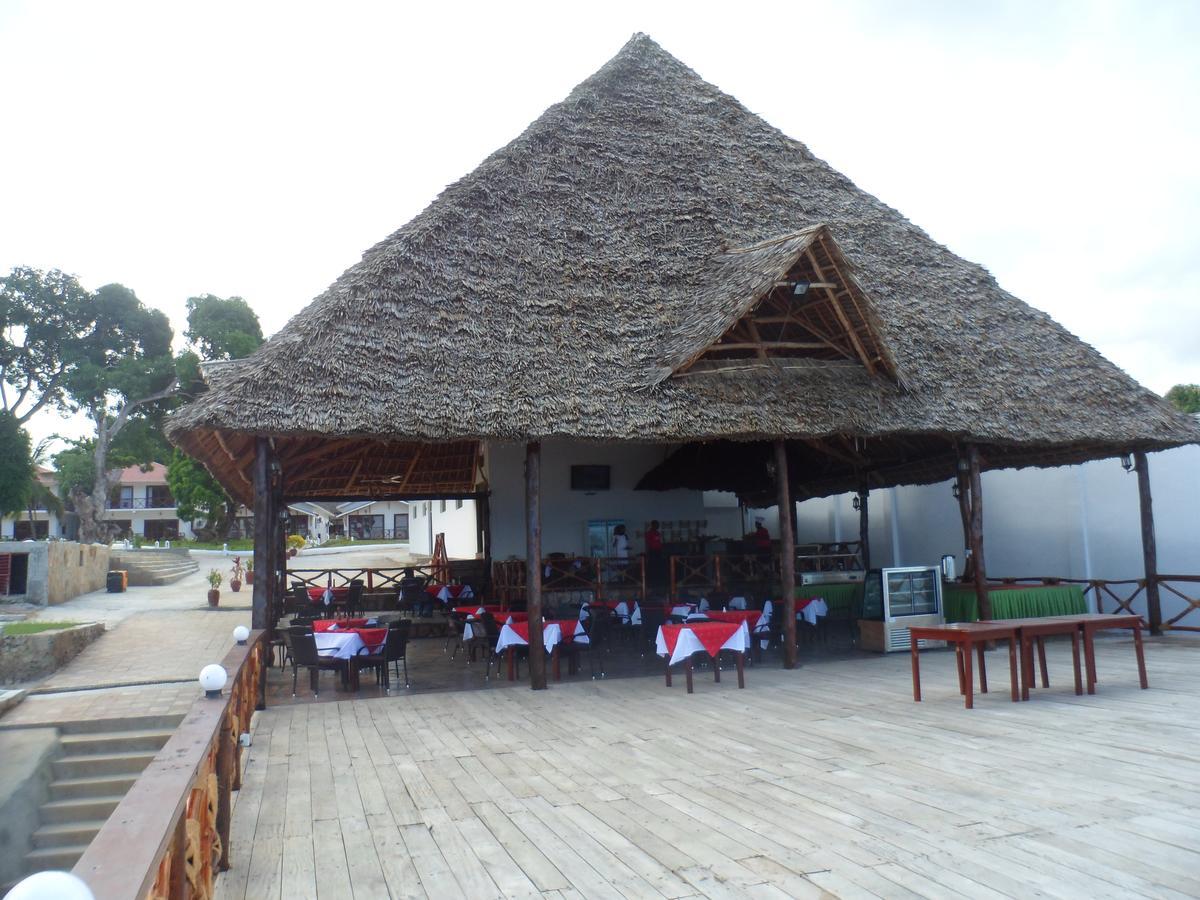 Amaan Ocean Hotel Kihinani Bububu Extérieur photo