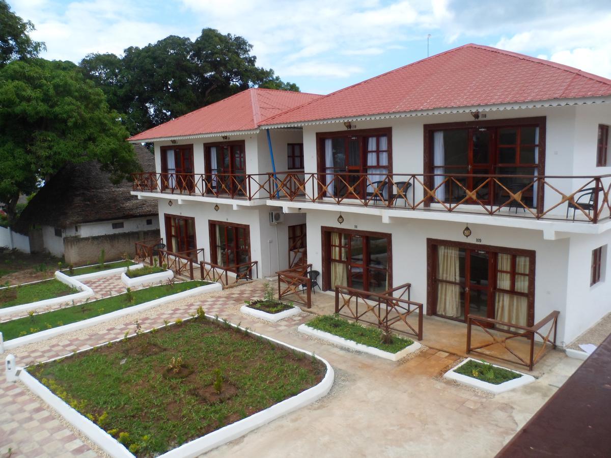 Amaan Ocean Hotel Kihinani Bububu Extérieur photo
