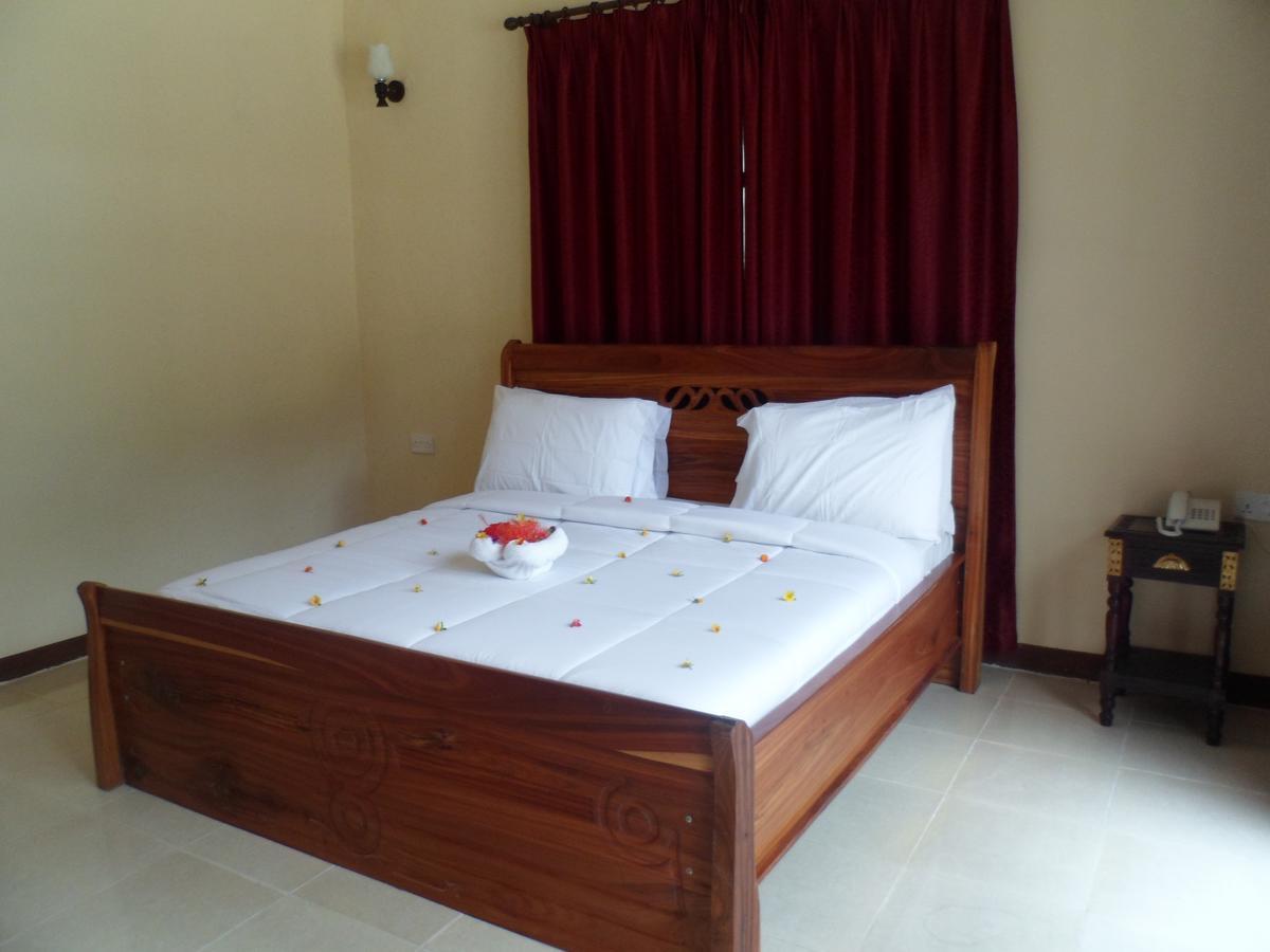Amaan Ocean Hotel Kihinani Bububu Extérieur photo