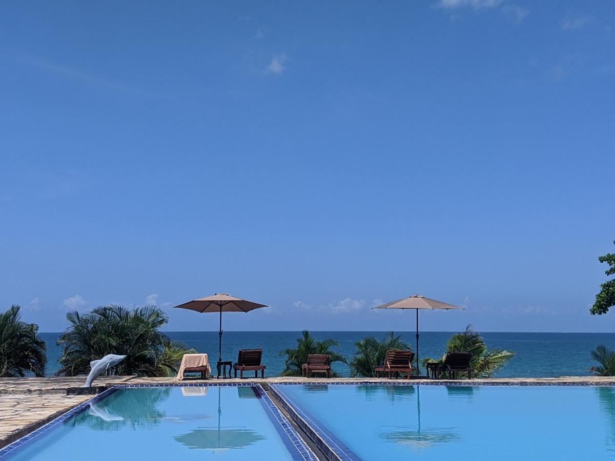 Amaan Ocean Hotel Kihinani Bububu Extérieur photo