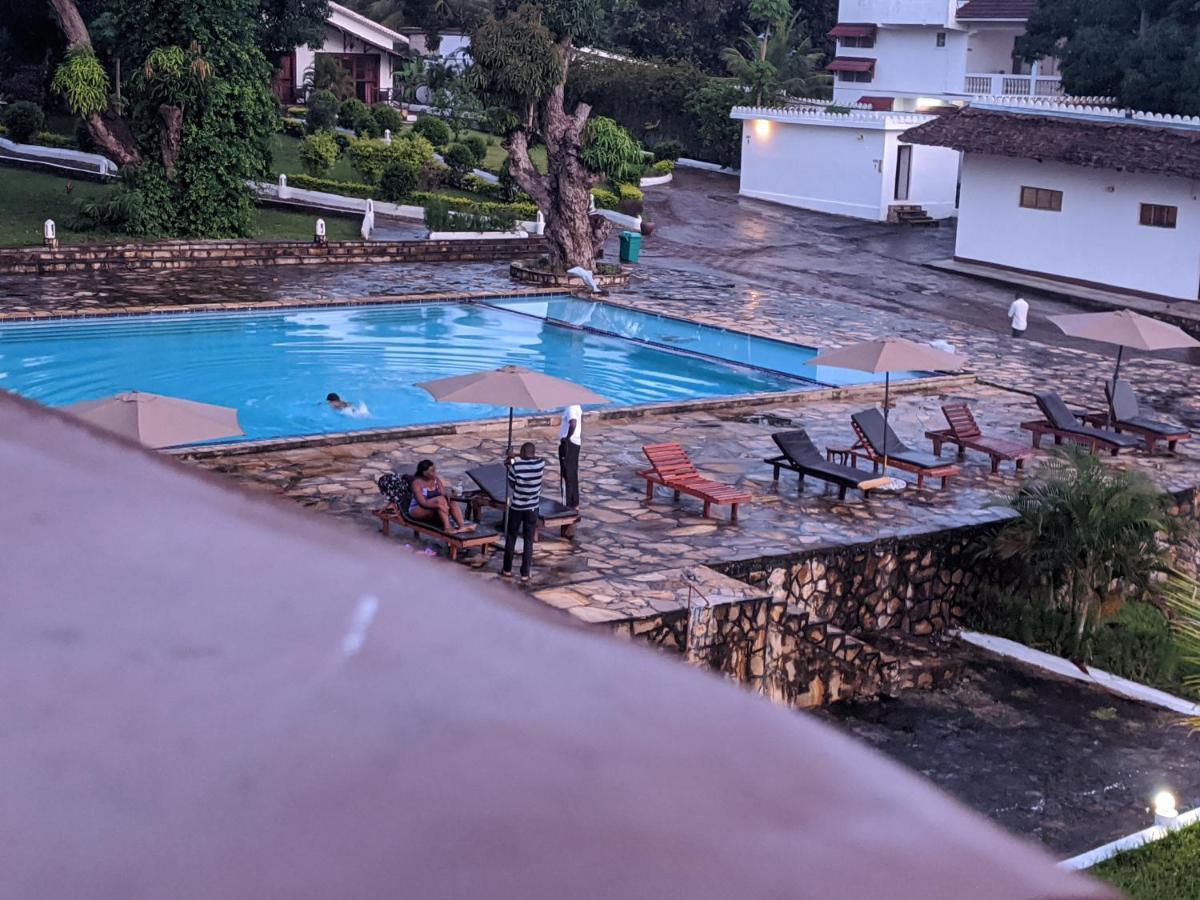 Amaan Ocean Hotel Kihinani Bububu Extérieur photo